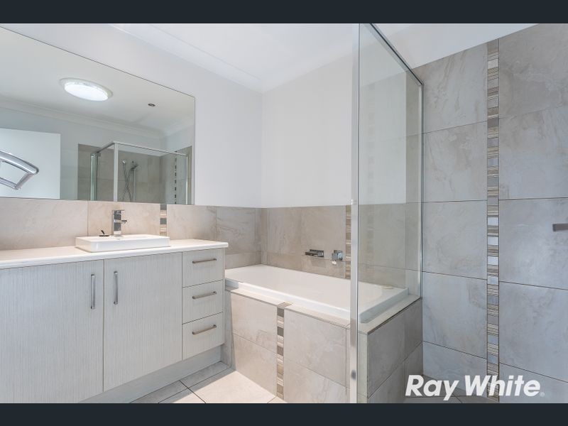 2/17 Mistral Crescent, Griffin QLD 4503