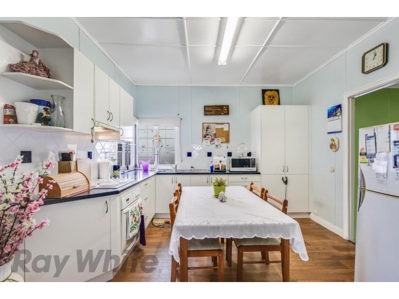 74 Barclay St, Deagon QLD 4017