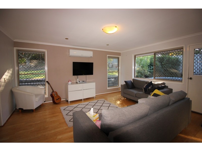 69 Rue Montaigne, Petrie QLD 4502