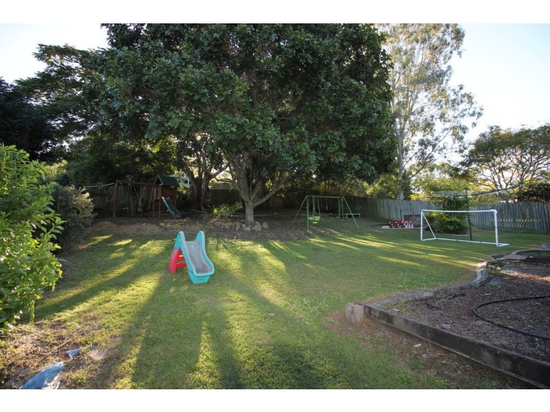 69 Rue Montaigne, Petrie QLD 4502