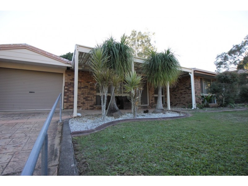 69 Rue Montaigne, Petrie QLD 4502