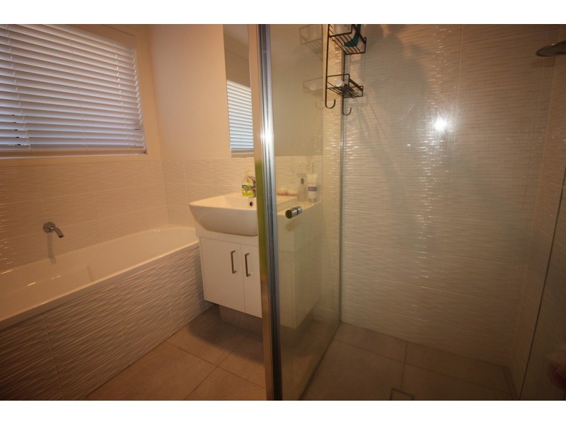 72 Benham Ave, Kallangur QLD 4503