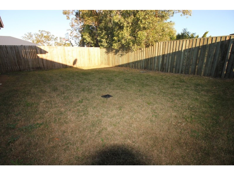 72 Benham Ave, Kallangur QLD 4503