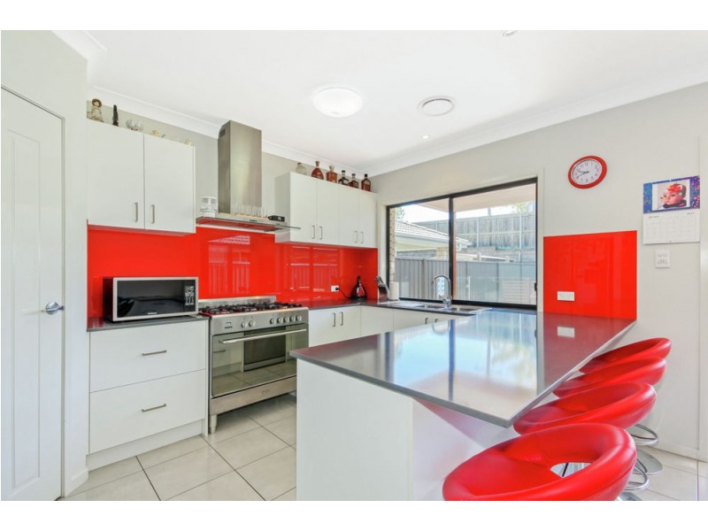 21 Bellthorpe Cct, Kallangur QLD 4503