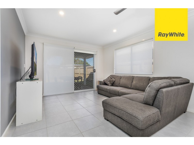 72 Benham Ave, Kallangur QLD 4503