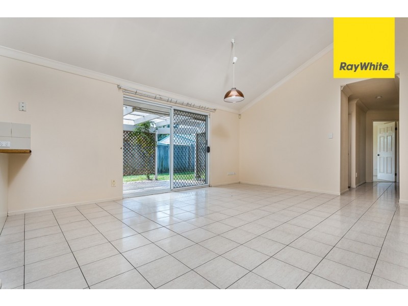 8 Roseann ST, Kallangur QLD 4503