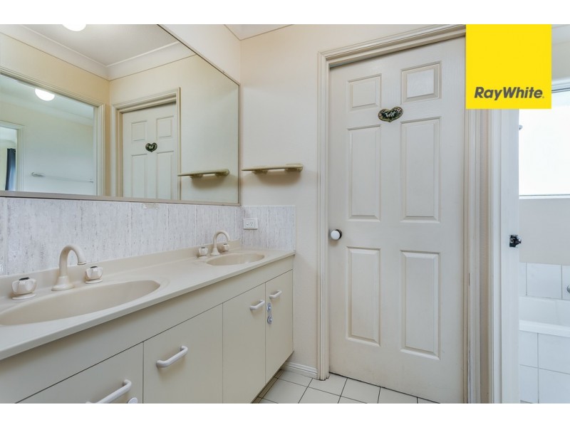 8 Roseann ST, Kallangur QLD 4503