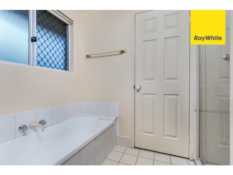 8 Roseann ST, Kallangur QLD 4503
