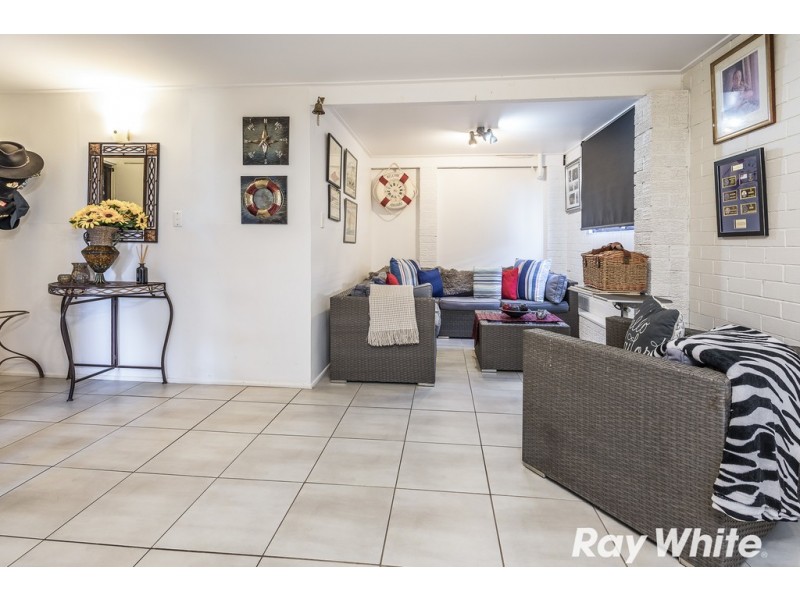 8 Campbell Street, Kallangur QLD 4503