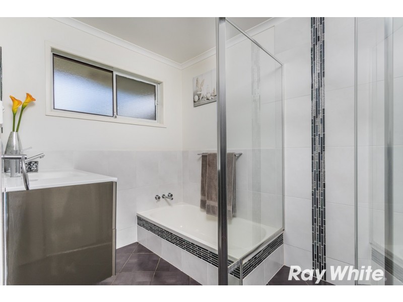 8 Campbell Street, Kallangur QLD 4503