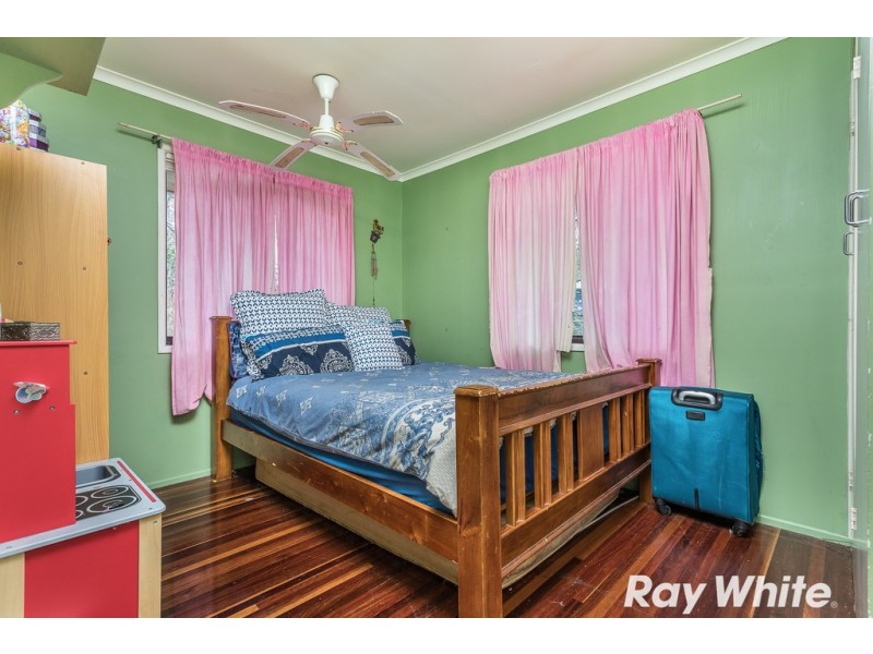 24 Alawara St, Petrie QLD 4502