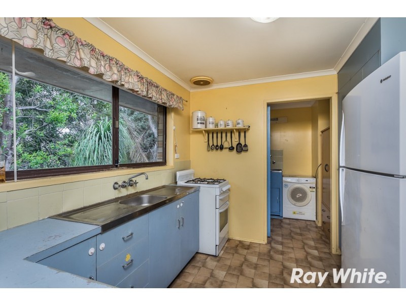 24 Alawara St, Petrie QLD 4502