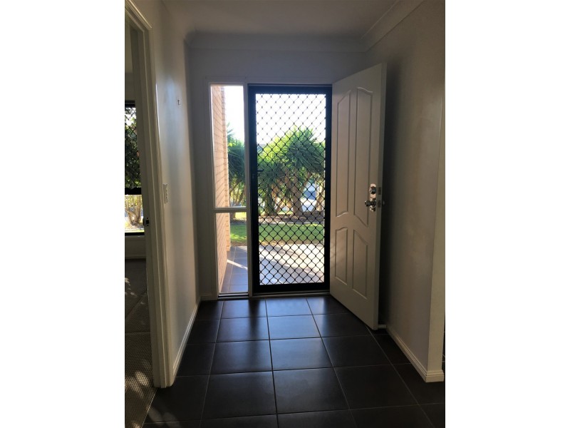 16 Menara Circuit, North Lakes QLD 4509