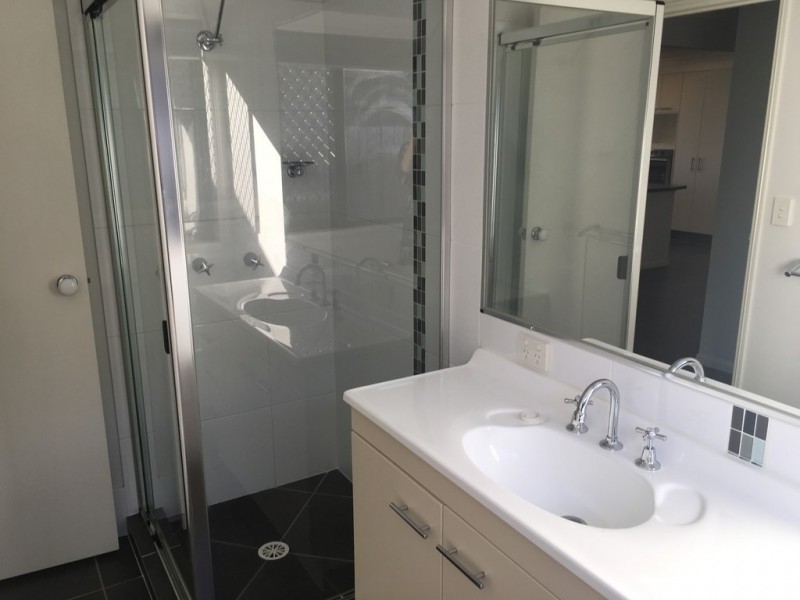 16 Menara Circuit, North Lakes QLD 4509