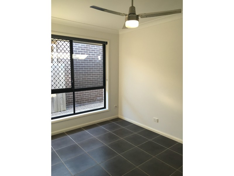 16 Menara Circuit, North Lakes QLD 4509