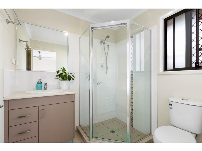 20 Braxlaw Cres, Dakabin QLD 4503