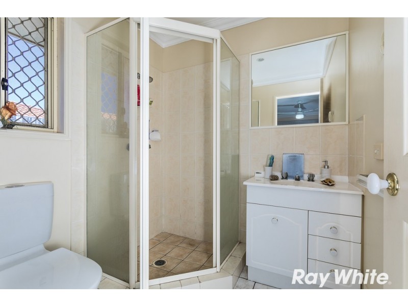 7 Faraday Court, Kallangur QLD 4503