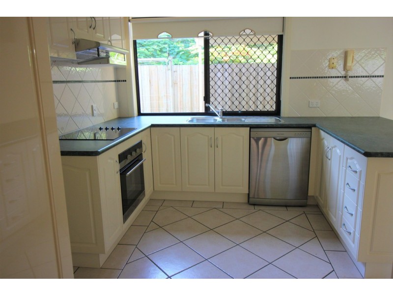 1/14 Maine Road, Clontarf QLD 4019