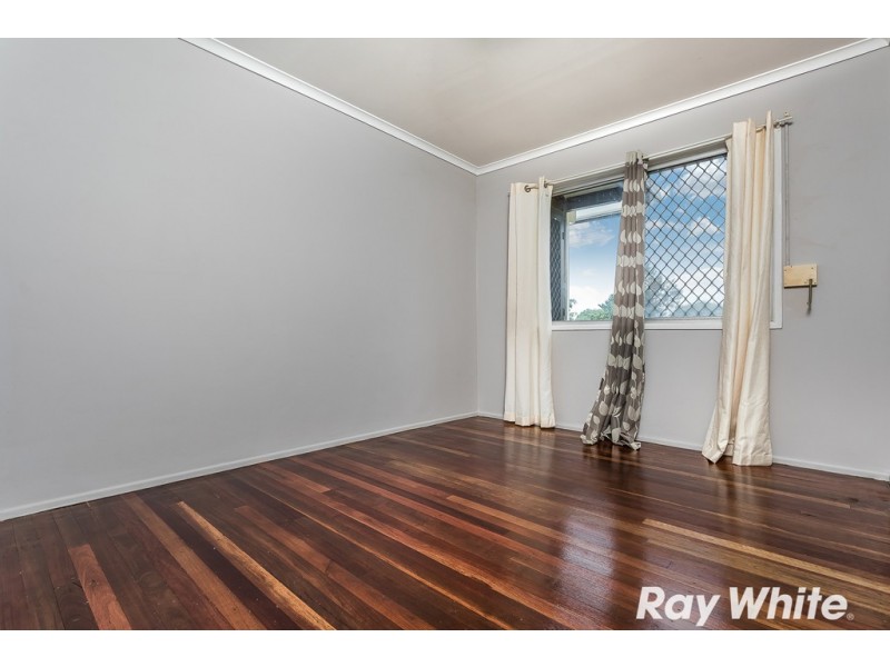 7 Ahern St, Kallangur QLD 4503