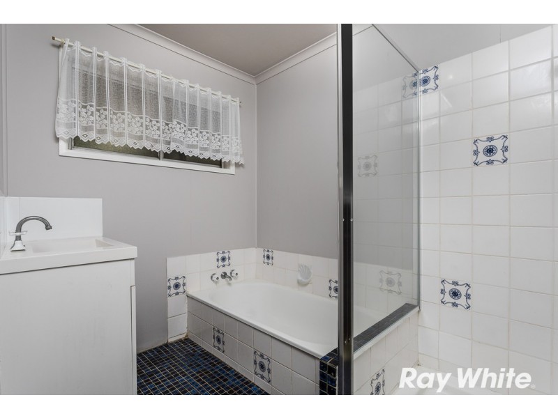 7 Ahern St, Kallangur QLD 4503