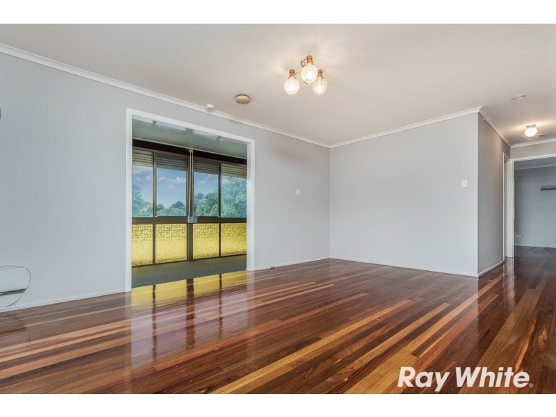 7 Ahern St, Kallangur QLD 4503