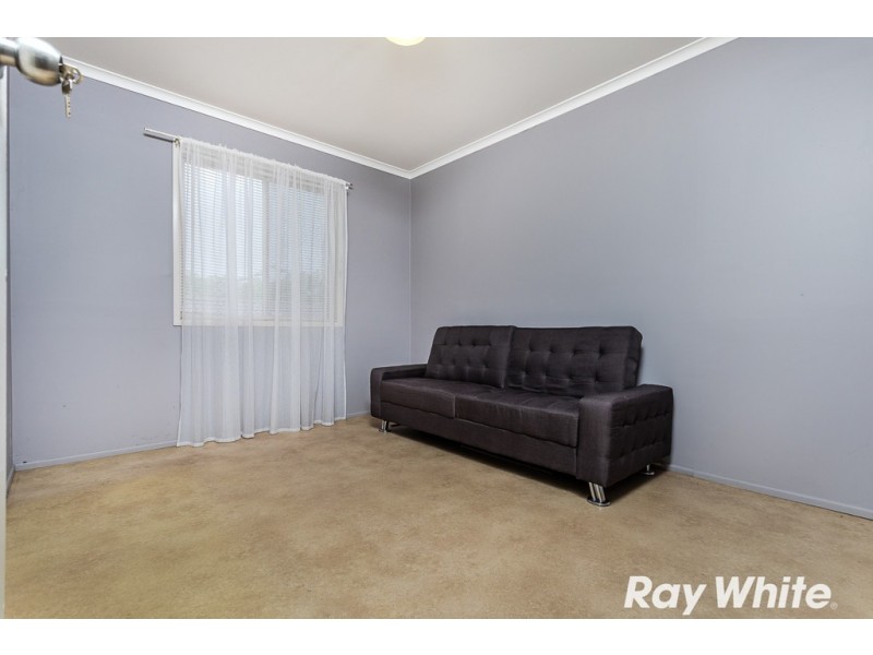 7 Ahern St, Kallangur QLD 4503