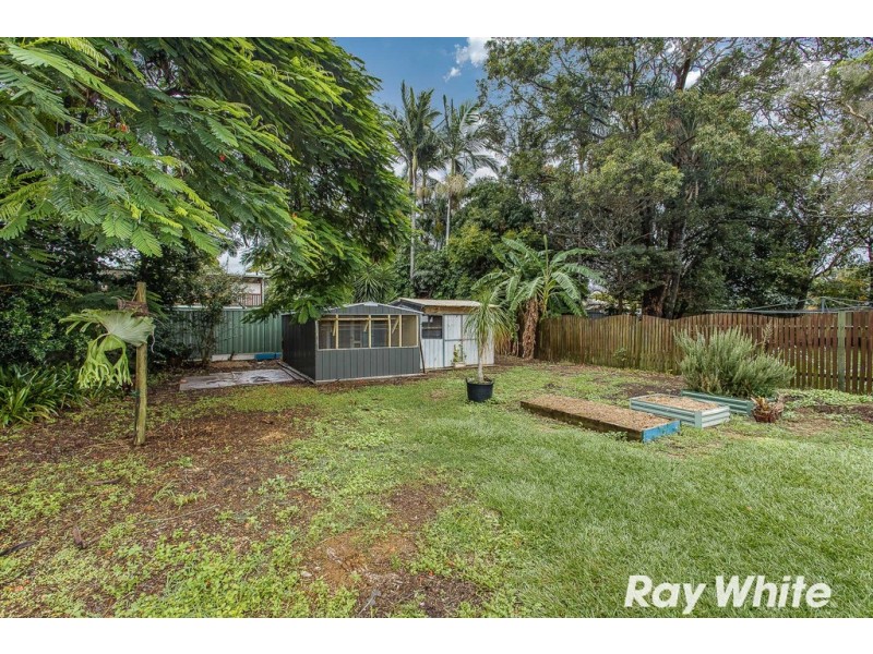 7 Ahern St, Kallangur QLD 4503