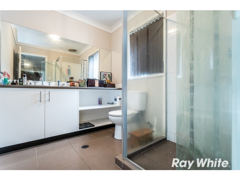 3 Eve Crt, Kallangur QLD 4503