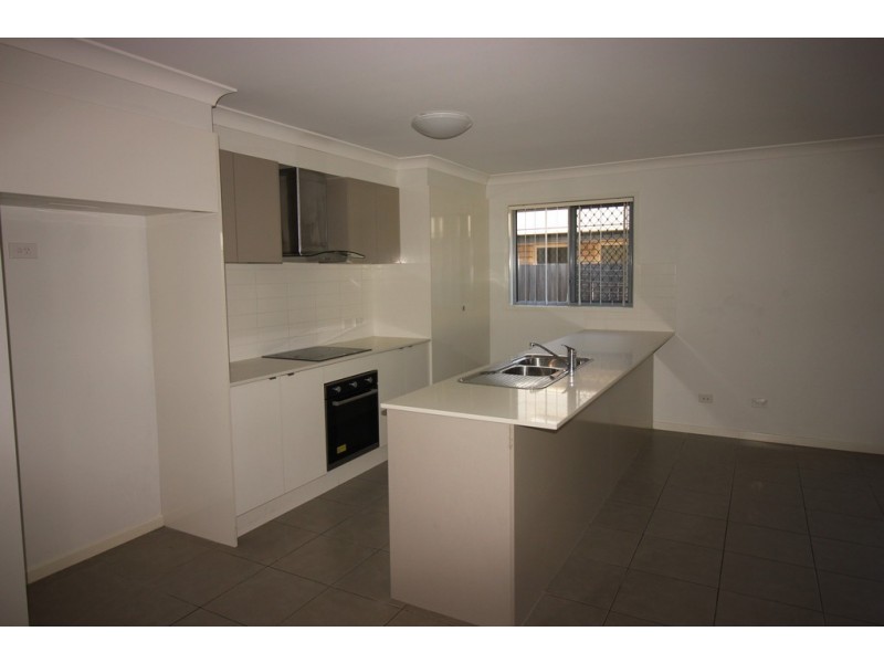 18 Shepherdson Street, Dakabin QLD 4503