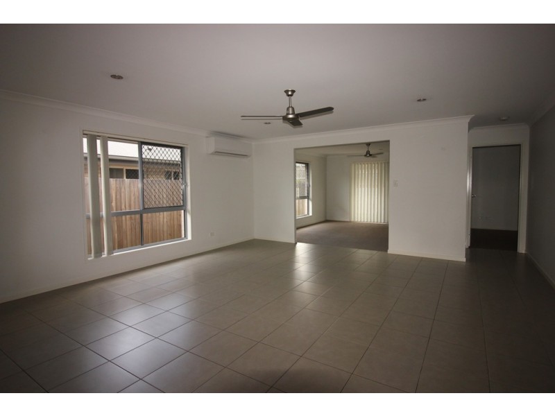 18 Shepherdson Street, Dakabin QLD 4503