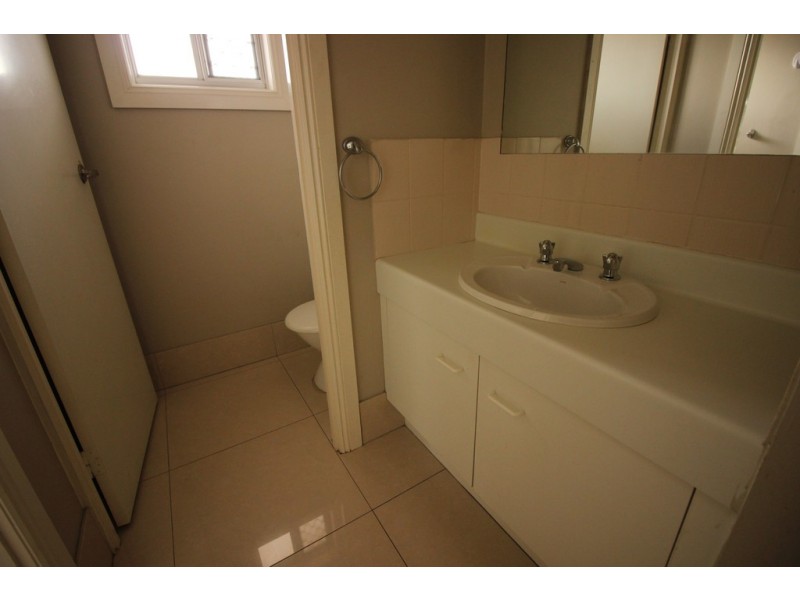2 Alexander Avenue, Kallangur QLD 4503