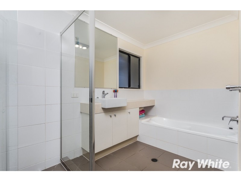 13/3 swordgrass crt, Kallangur QLD 4503