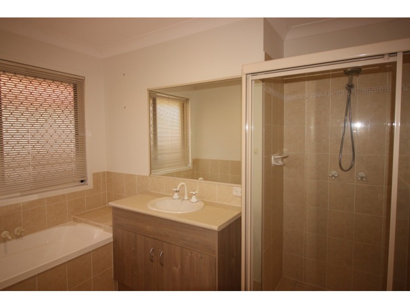 3 Azahar St, Carseldine QLD 4034