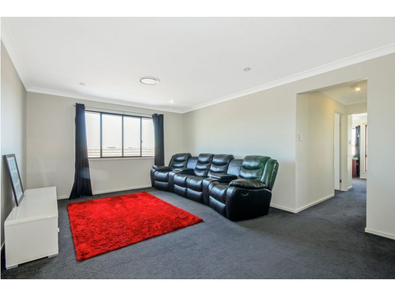 21 Bellthorpe CCt, Kallangur QLD 4503