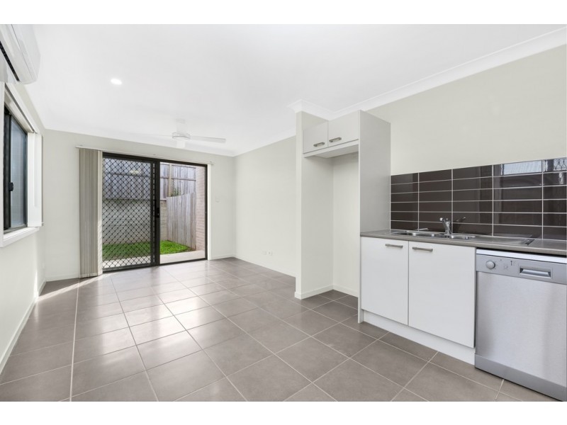 2/91 Sheaves Road, Kallangur QLD 4503