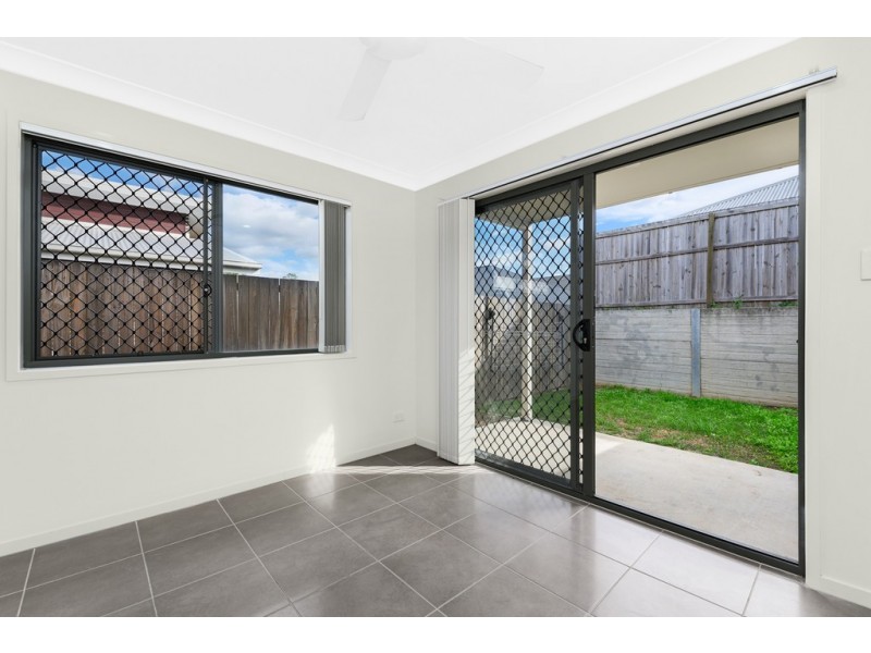 2/91 Sheaves Road, Kallangur QLD 4503