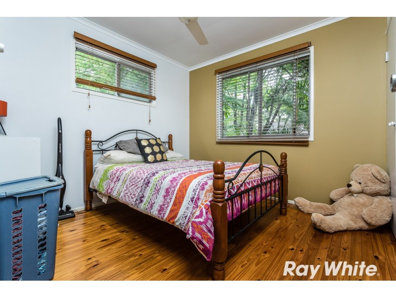 27 Melinda street, Kallangur QLD 4503