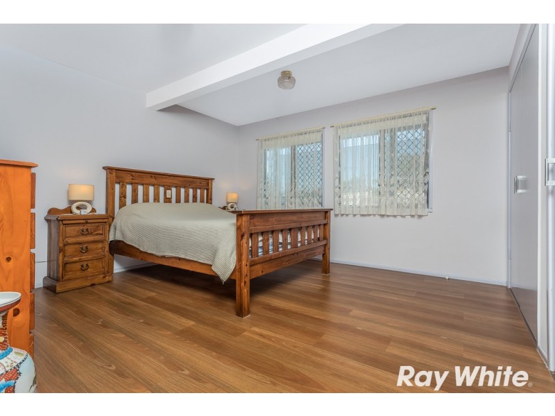 16 minstrel st, Kallangur QLD 4503