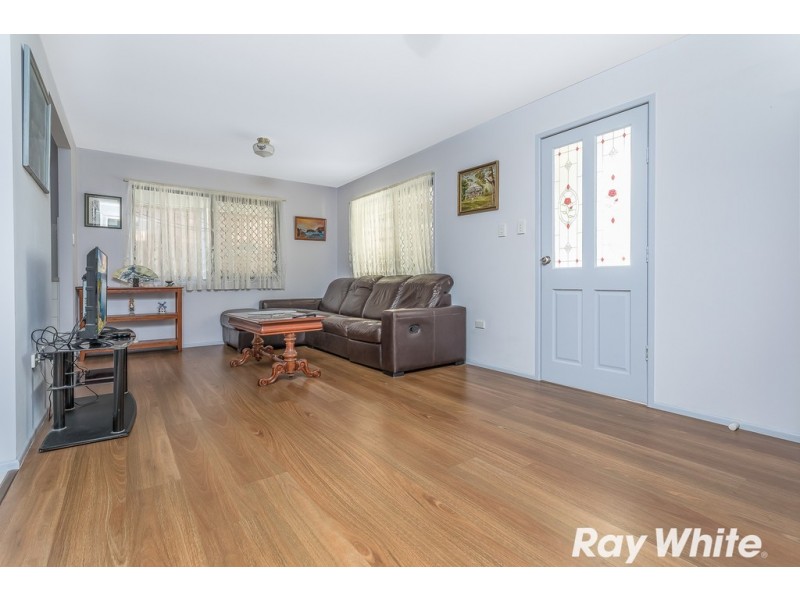 16 minstrel st, Kallangur QLD 4503