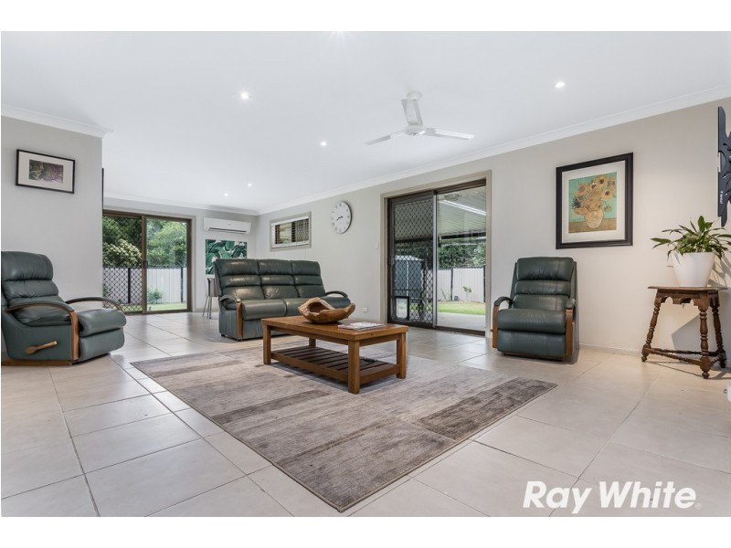 45 Voltaire Crescent, Petrie QLD 4502