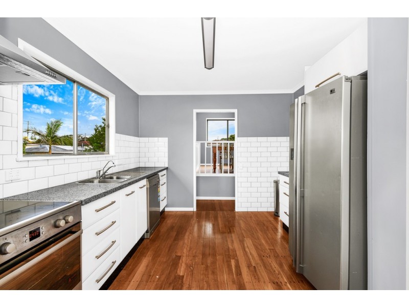 23 Lyndon St, Kallangur QLD 4503