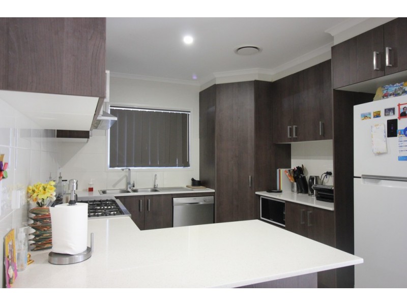 22 Ascot Cres, Kallangur QLD 4503