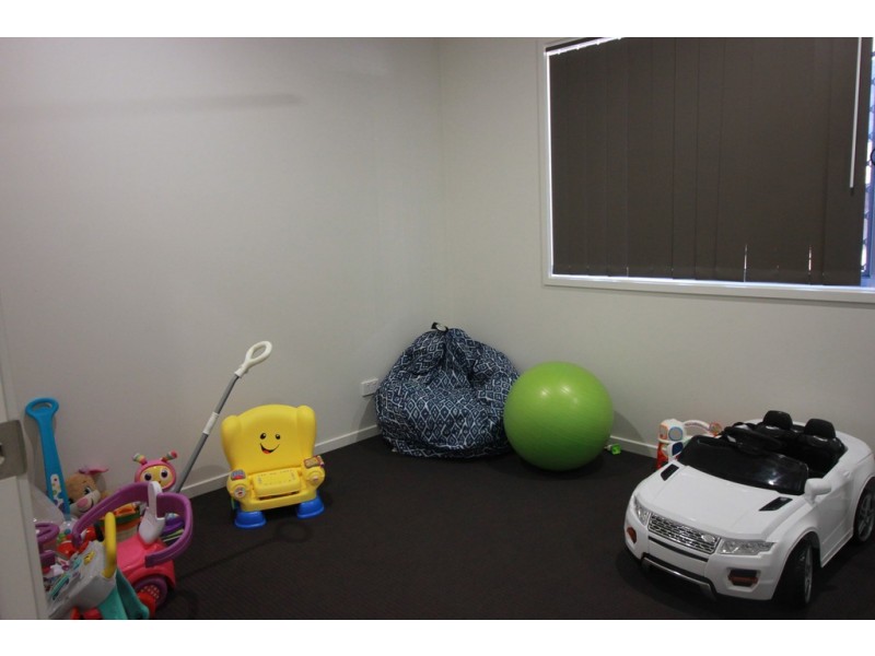 22 Ascot Cres, Kallangur QLD 4503
