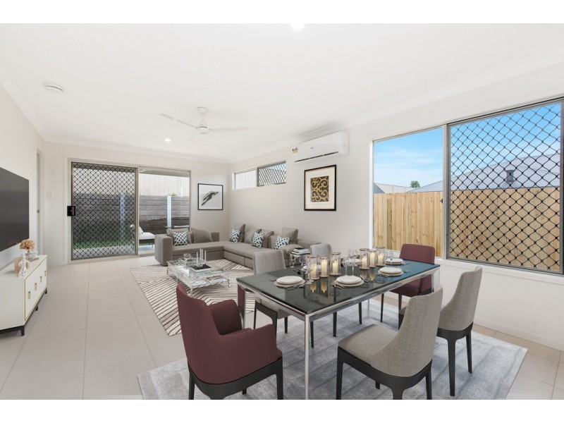 19 Summertaste Parade, Griffin QLD 4503