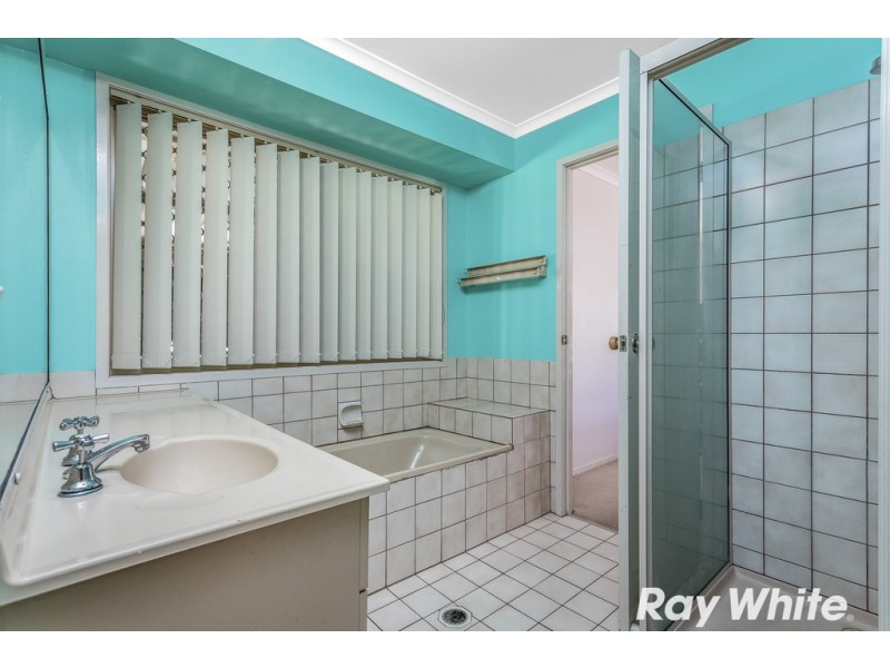 1 St Marcel Court, Petrie QLD 4502