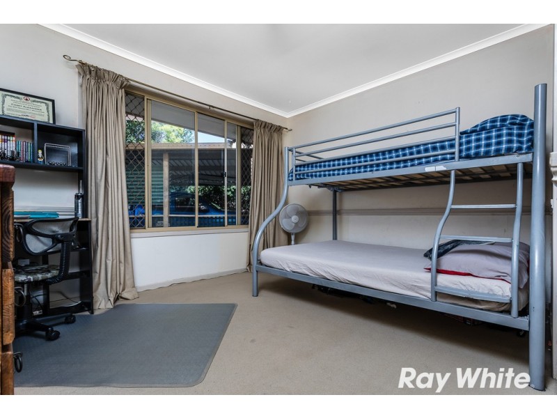 1 St Marcel Court, Petrie QLD 4502