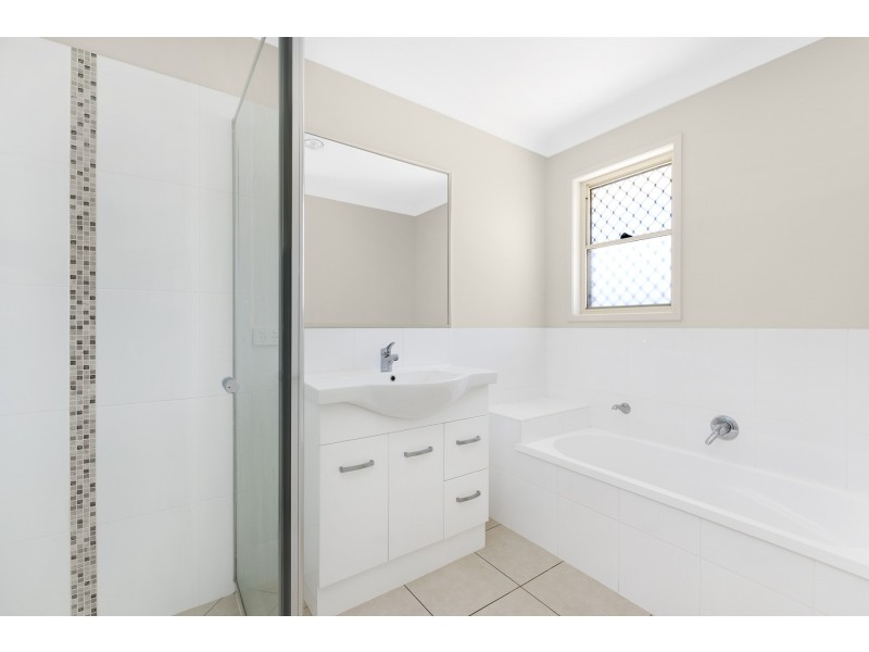 80 Olsen Cct, Kallangur QLD 4503