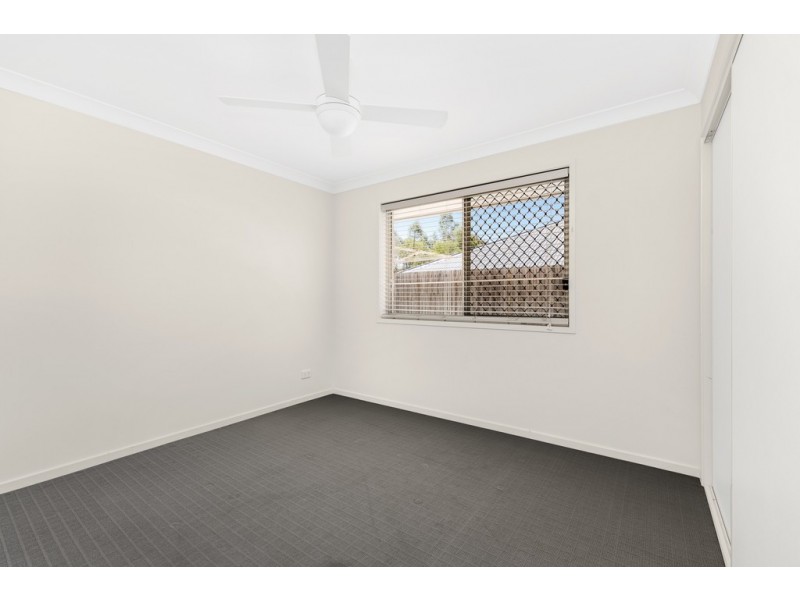 80 Olsen Cct, Kallangur QLD 4503