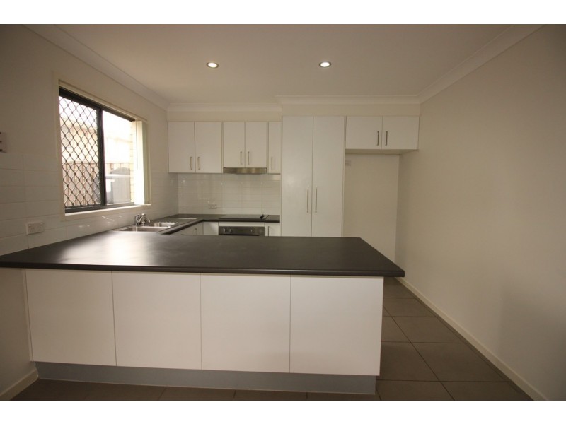 13/11 Montree Crct, Kallangur QLD 4503