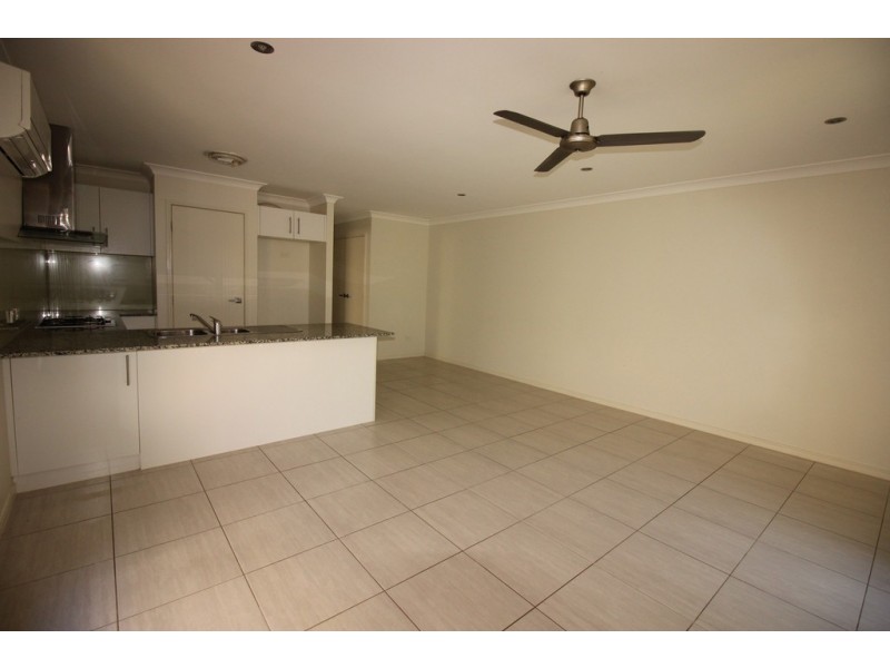 1/14 Braxlaw Crescent, Dakabin QLD 4503